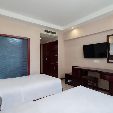 Kaiserdom Hotel Changsha Railway Station Екстер'єр фото