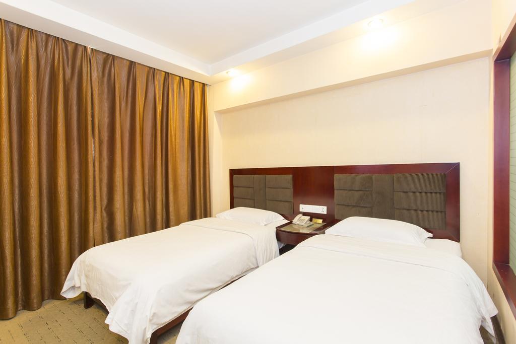 Kaiserdom Hotel Changsha Railway Station Номер фото