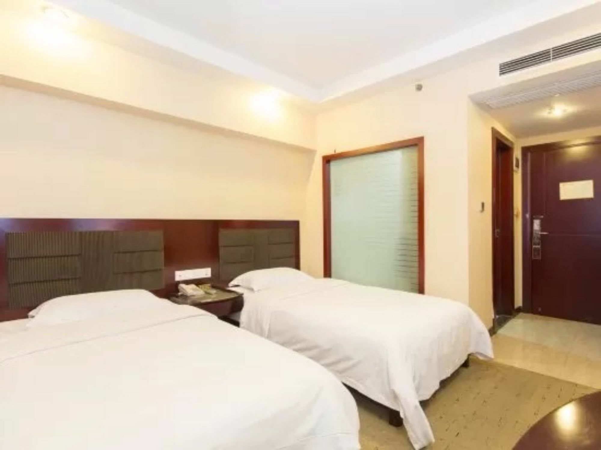 Kaiserdom Hotel Changsha Railway Station Екстер'єр фото