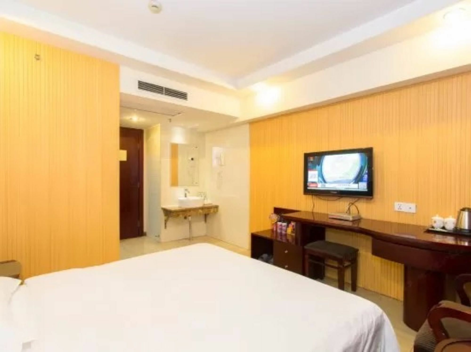 Kaiserdom Hotel Changsha Railway Station Екстер'єр фото