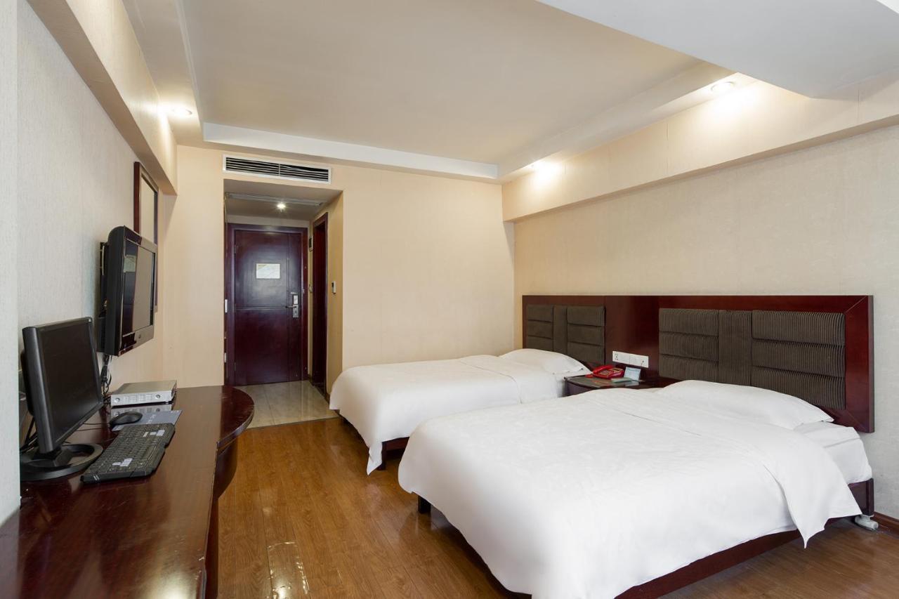 Kaiserdom Hotel Changsha Railway Station Екстер'єр фото