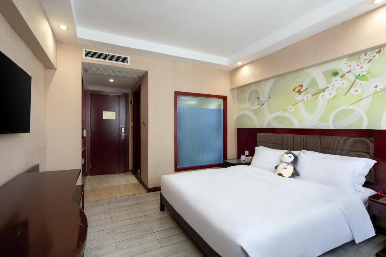 Kaiserdom Hotel Changsha Railway Station Екстер'єр фото