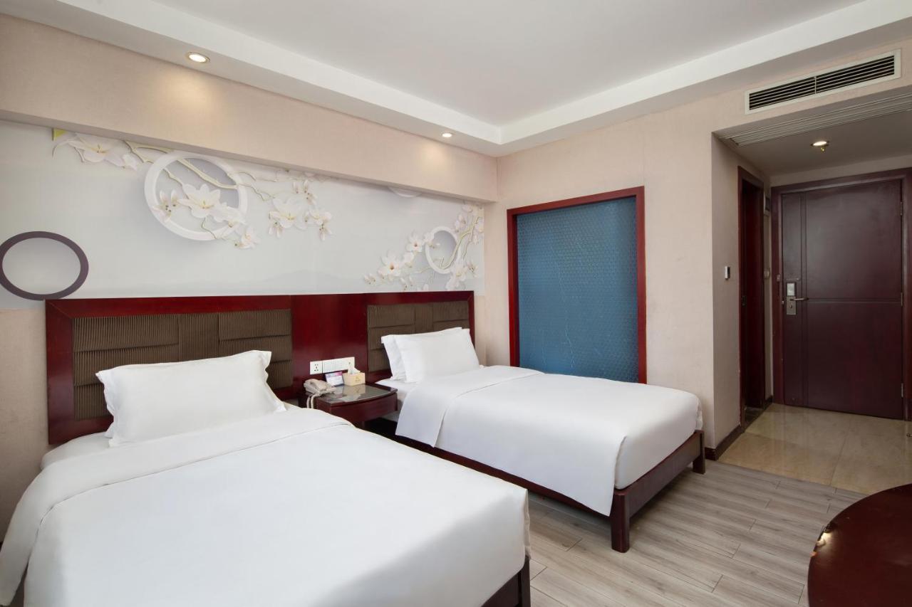 Kaiserdom Hotel Changsha Railway Station Екстер'єр фото